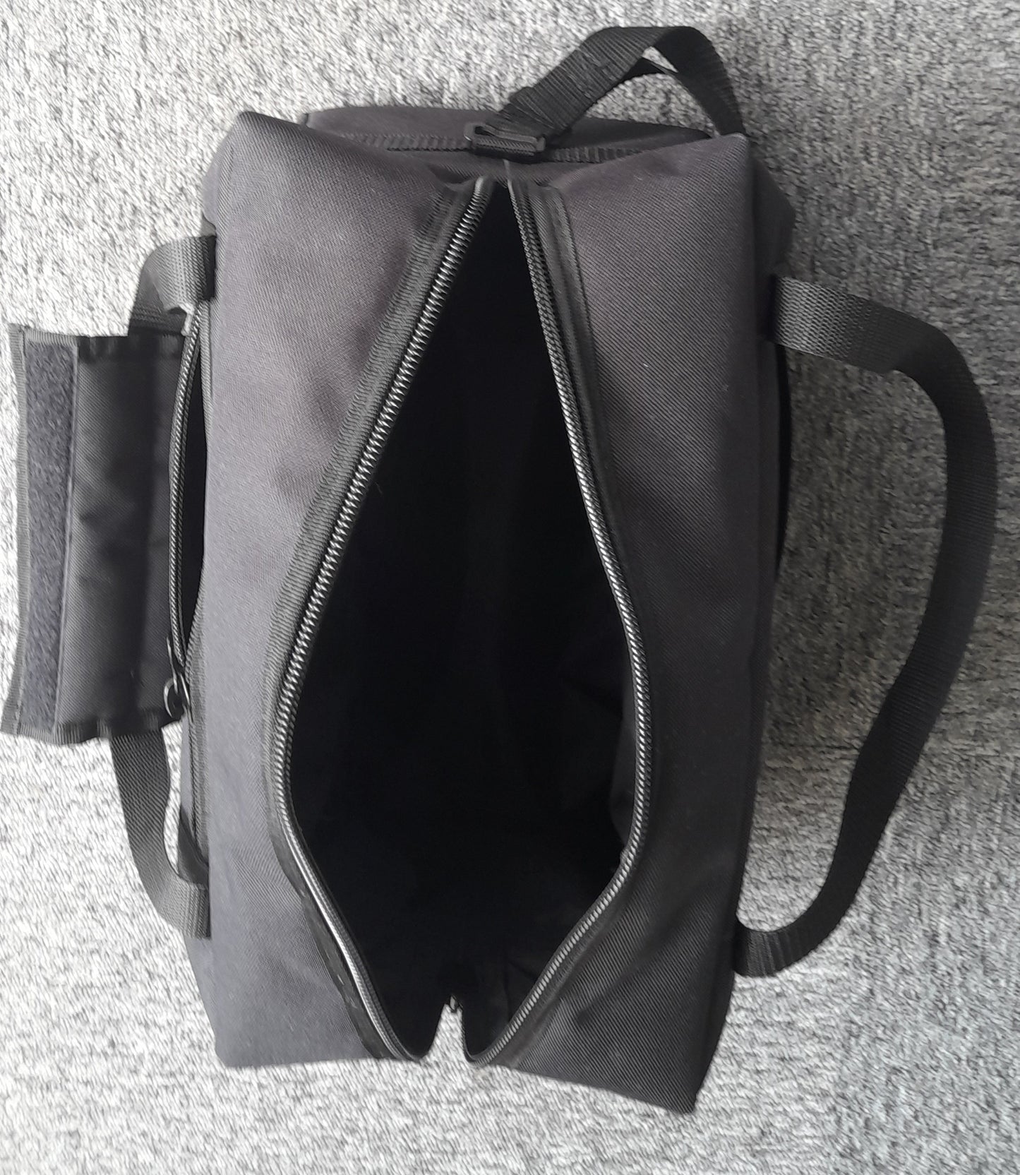 Carry On Flight Bags. Cabin Baggage for Air Flights