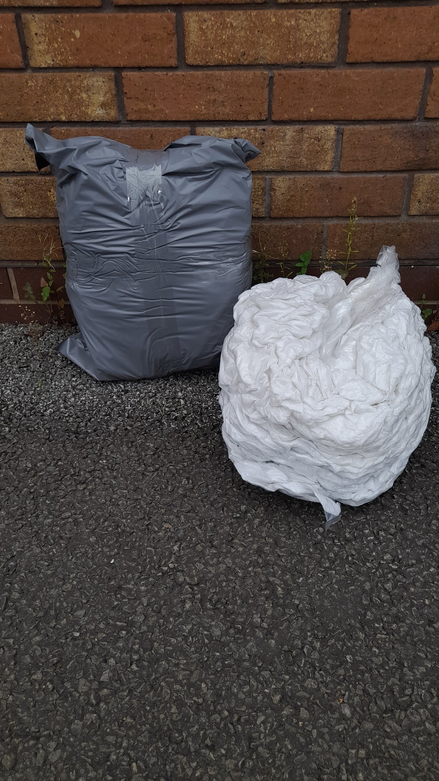 Polyester Wadding Remnants. 1kg bags suitable for Crafters